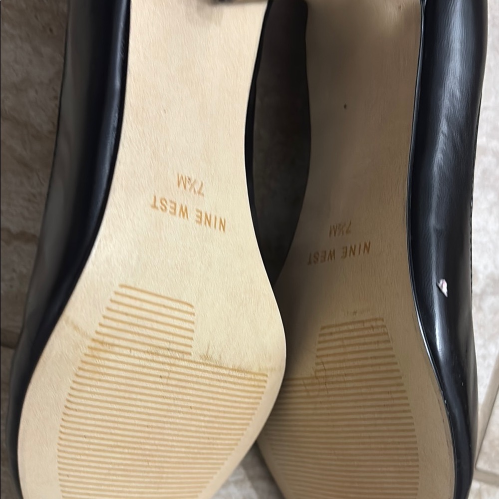 Nine West Black Patent Leather Heels - Picture 7 of 8